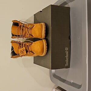 New in box, Women's Timberlands premium, in waterproof Nutbuck color, size 6M